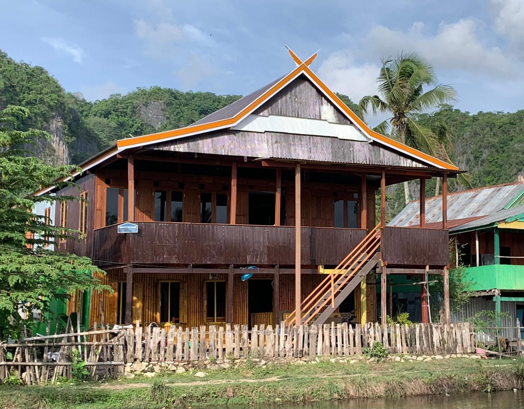 Nasrul House Homestay For Backpackers Maros Εξωτερικό φωτογραφία