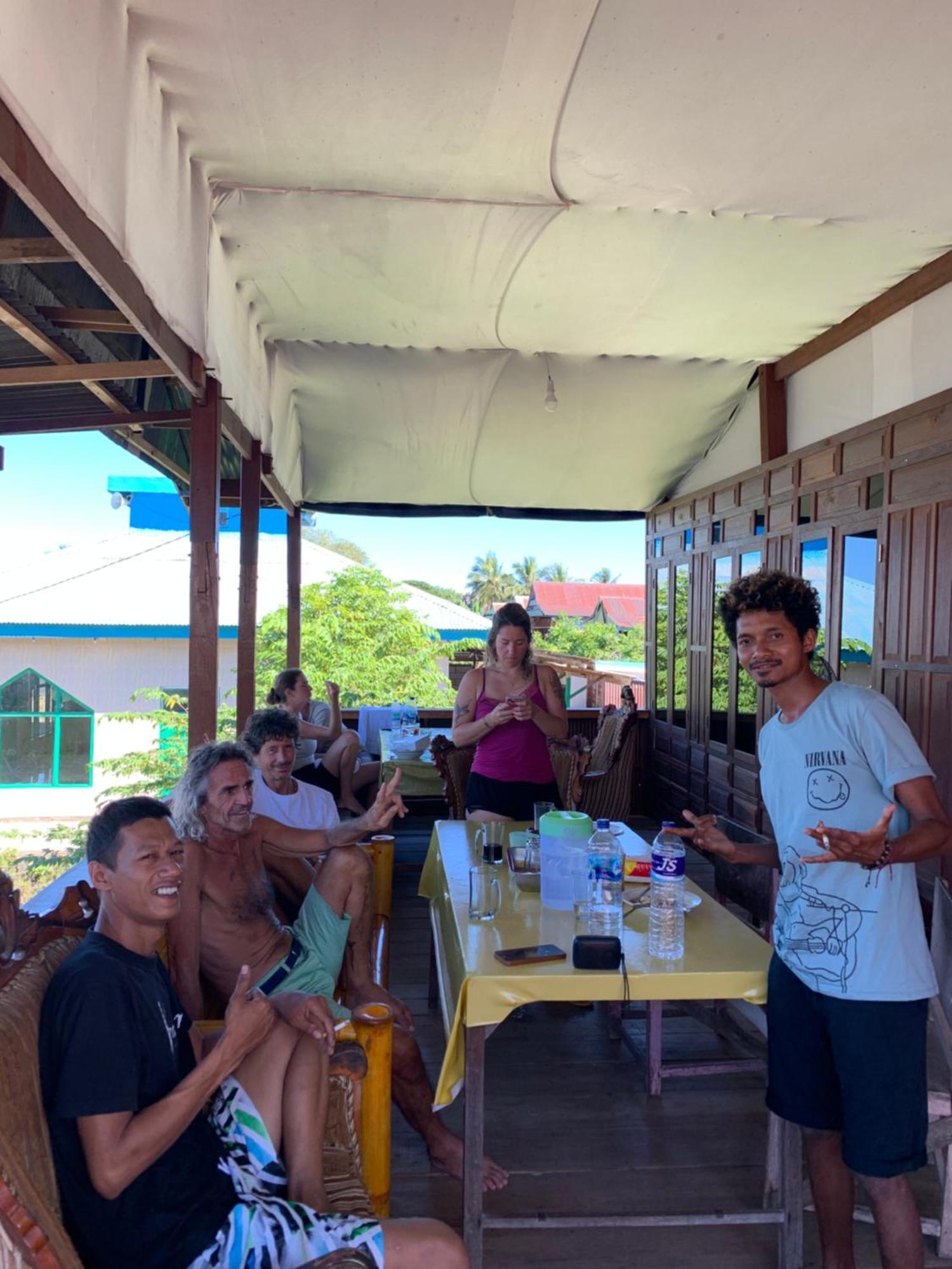 Nasrul House Homestay For Backpackers Maros Εξωτερικό φωτογραφία
